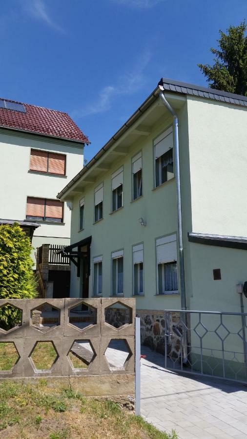 Ferienwohnung "Am Weinberg" Bad Schmiedeberg Exterior foto